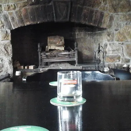 Long Acre * Carlingford